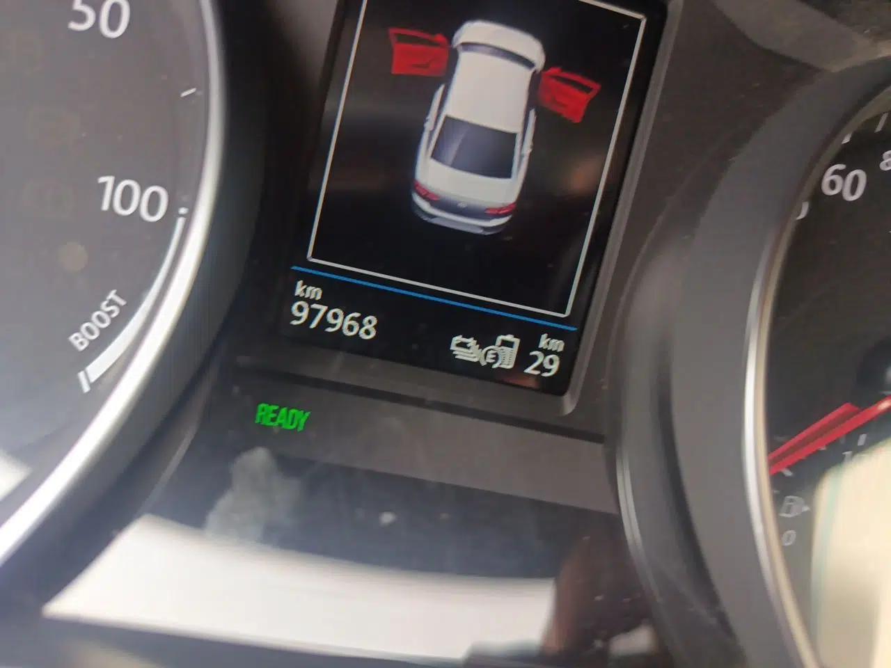 Volkswagen Magotan GTE Plug-in Hybrid 2020 GTE Luxury Model — миниатюра 11