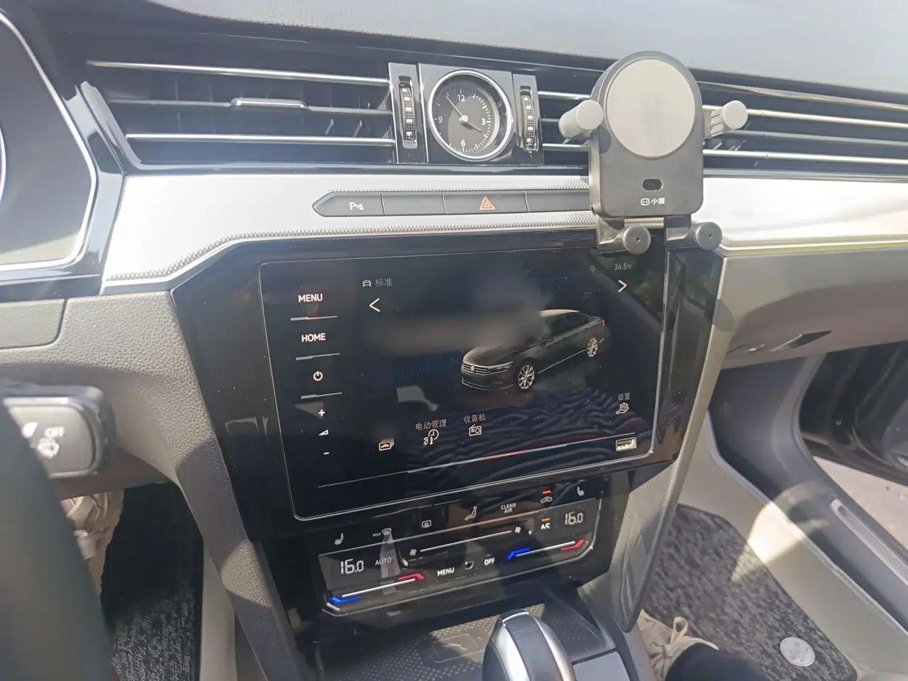 Volkswagen Magotan GTE Plug-in Hybrid 2020 GTE Luxury Model — миниатюра 12