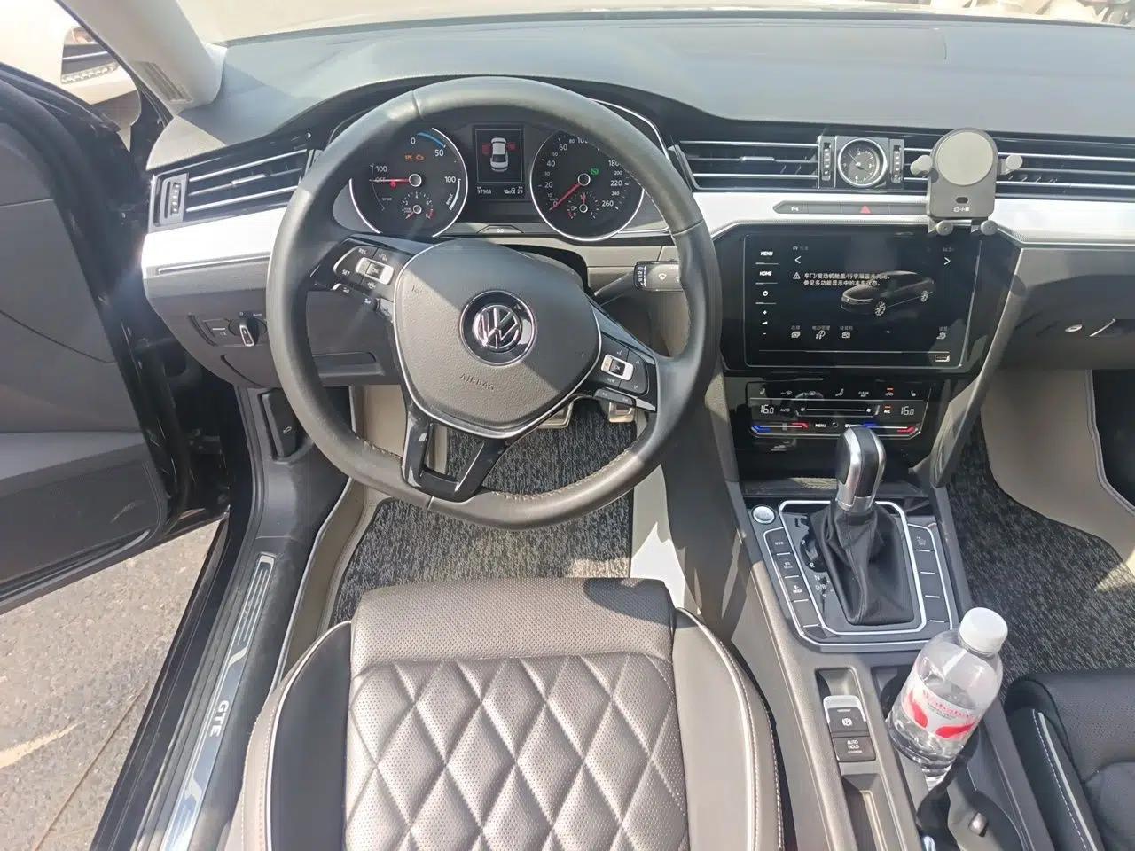 Volkswagen Magotan GTE Plug-in Hybrid 2020 GTE Luxury Model — миниатюра 9