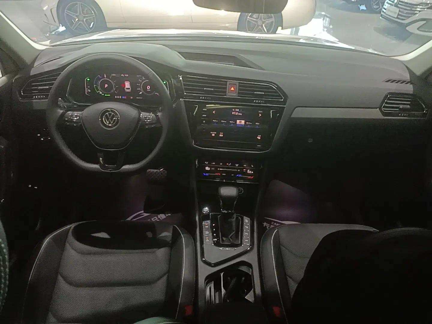 Volkswagen Tiguan L New Energy 2021 430 PHEV Plug-in Hybrid Flagship Edition — миниатюра 17