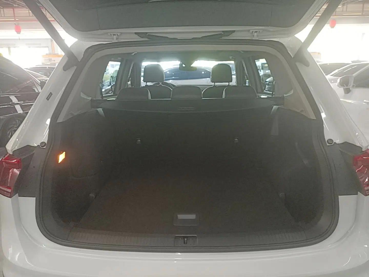 Volkswagen Tiguan L New Energy 2021 430 PHEV Plug-in Hybrid Flagship Edition — миниатюра 27