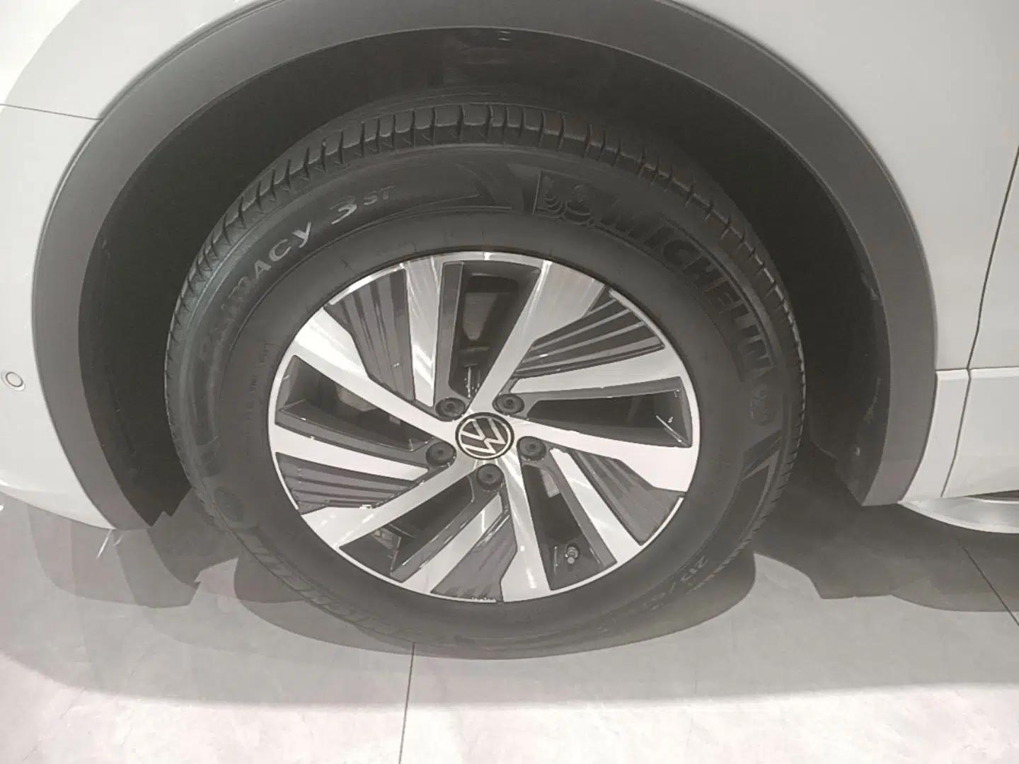 Volkswagen Tiguan L New Energy 2021 430 PHEV Plug-in Hybrid Flagship Edition — миниатюра 10