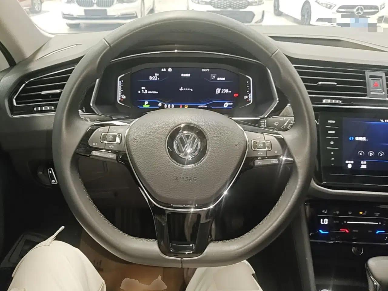 Volkswagen Tiguan L New Energy 2020 430 PHEV Plug-in Hybrid Flagship Edition — миниатюра 13