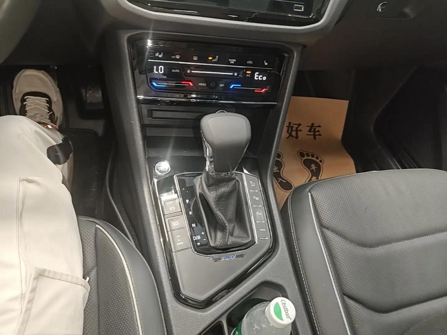 Volkswagen Tiguan L New Energy 2020 430 PHEV Plug-in Hybrid Flagship Edition — миниатюра 16