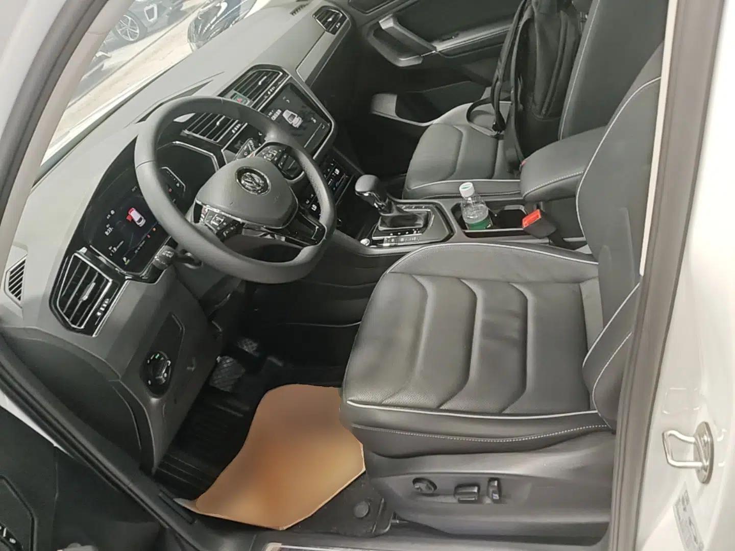 Volkswagen Tiguan L New Energy 2020 430 PHEV Plug-in Hybrid Flagship Edition — миниатюра 17