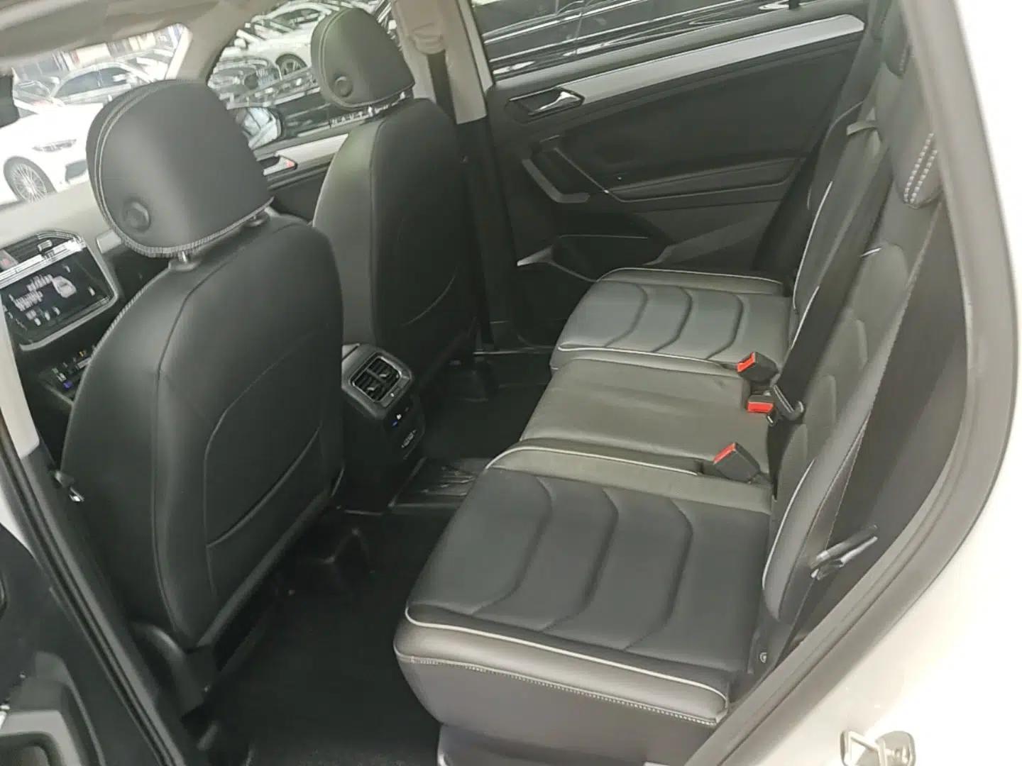Volkswagen Tiguan L New Energy 2020 430 PHEV Plug-in Hybrid Flagship Edition — миниатюра 20
