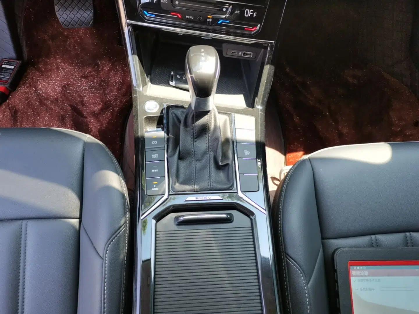 Volkswagen Passat New Energy 2023 430 PHEV Hybrid Elite Edition — миниатюра 16