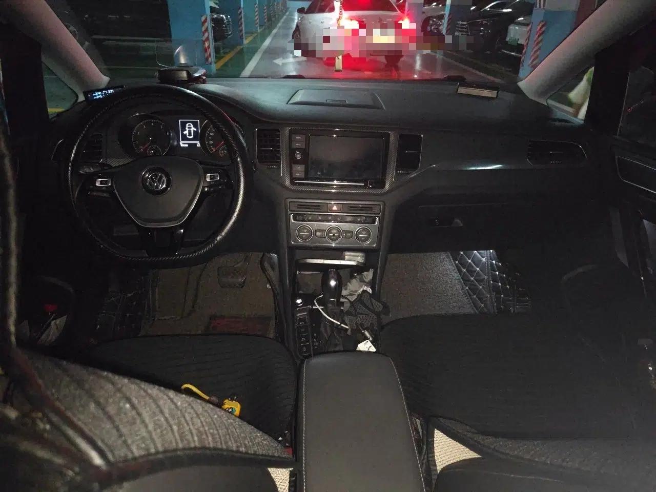 Volkswagen Golf Sportsvan 2018 280TSI Automatic Flagship Model — миниатюра 9