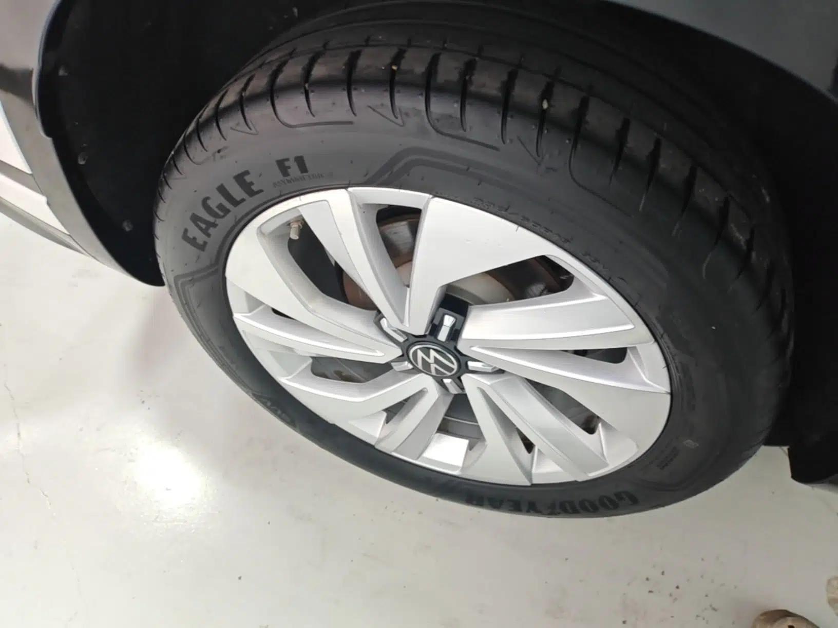 Volkswagen Tayron X 2020 330TSI Two-Wheel Drive Luxury Smart Connectivity Version — миниатюра 11