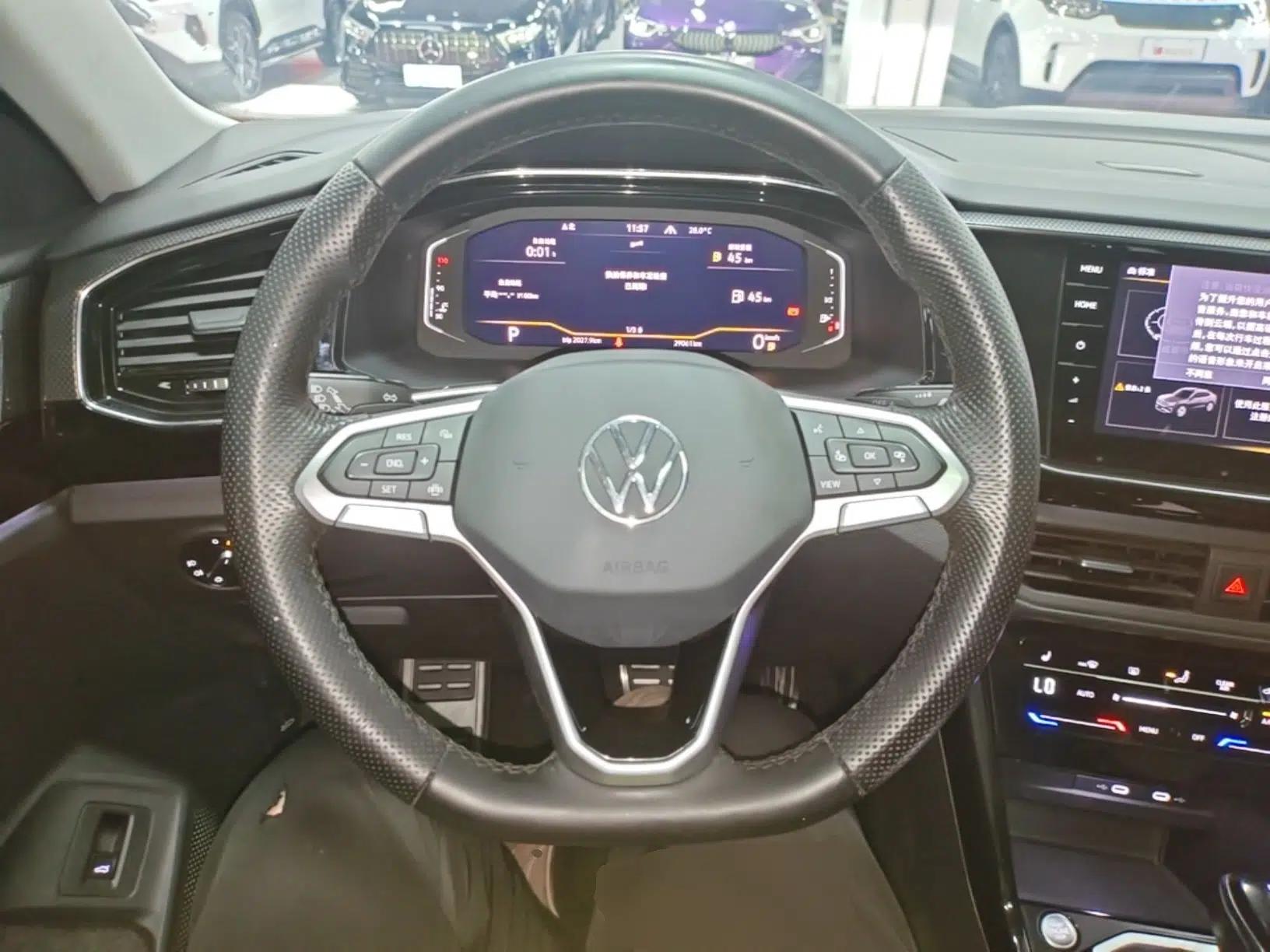 Volkswagen Tayron X 2020 330TSI Two-Wheel Drive Luxury Smart Connectivity Version — миниатюра 13