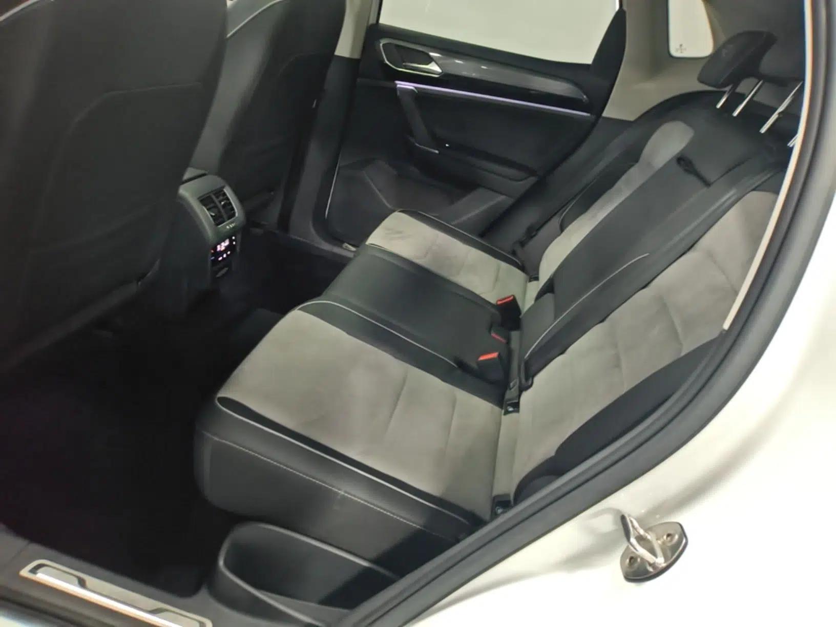Volkswagen Tayron X 2020 330TSI Two-Wheel Drive Luxury Smart Connectivity Version — миниатюра 20