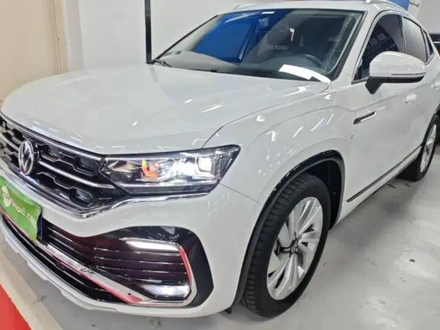 Volkswagen Tayron X 2020 330TSI Two-Wheel Drive Luxury Smart Connectivity Version