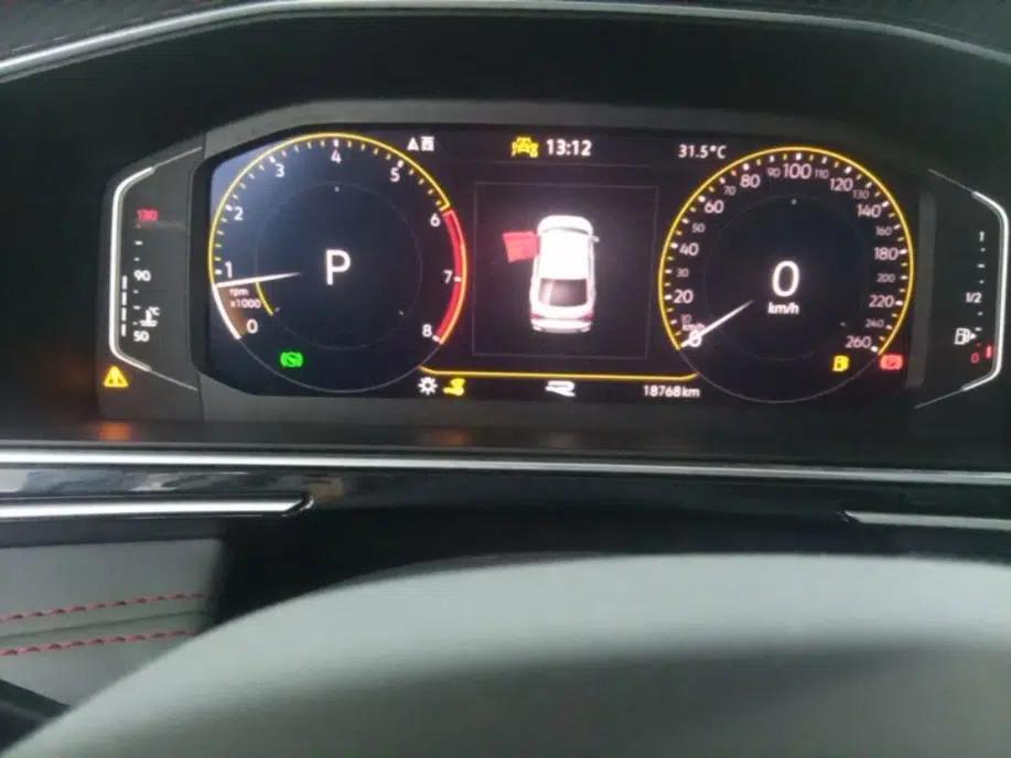 Volkswagen Tiguan X 2023 330TSI Two-Wheel-Drive Flagship Edition — миниатюра 14