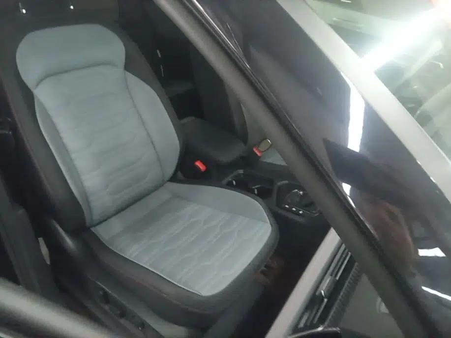 Volkswagen Tiguan X 2023 330TSI Two-Wheel-Drive Flagship Edition — миниатюра 19