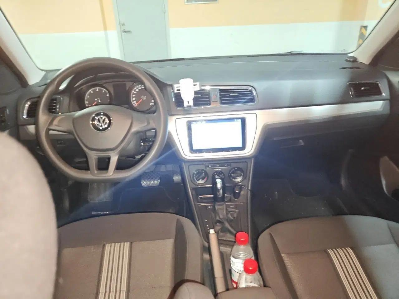 Volkswagen Gran Lavida 2017 1.6L Automatic Fashion Edition — миниатюра 9