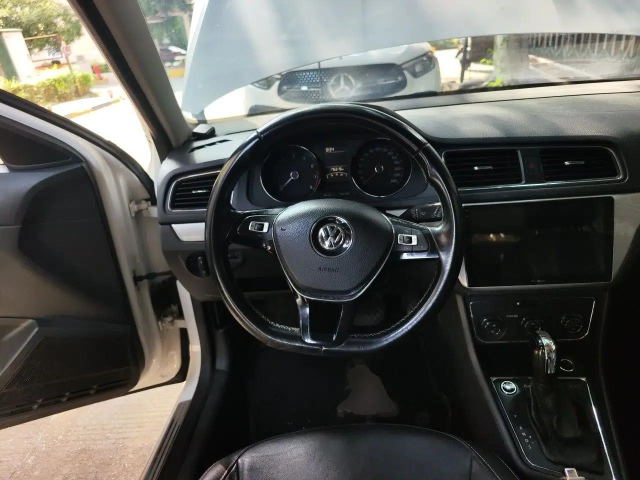 Volkswagen Gran Lavida 2017 230TSI DSG Comfort Edition — миниатюра 10