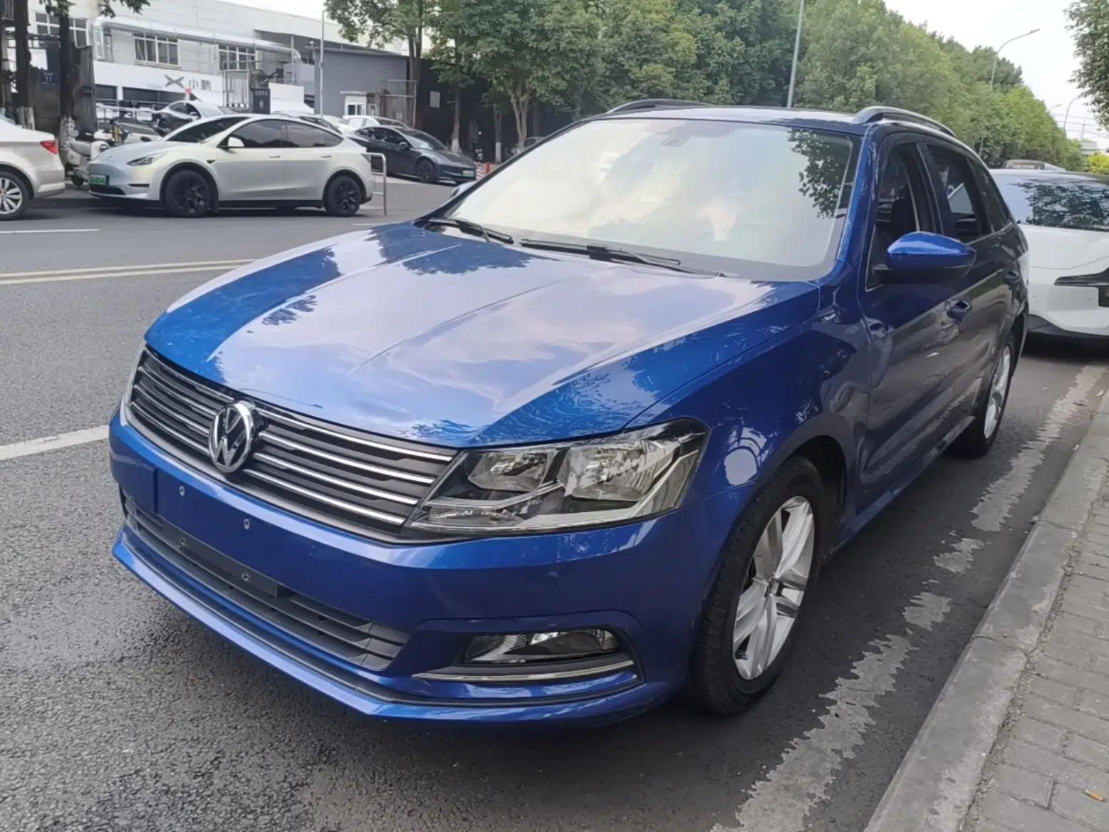 Volkswagen Gran Lavida 2015 230TSI DSG Comfort Edition — миниатюра 1