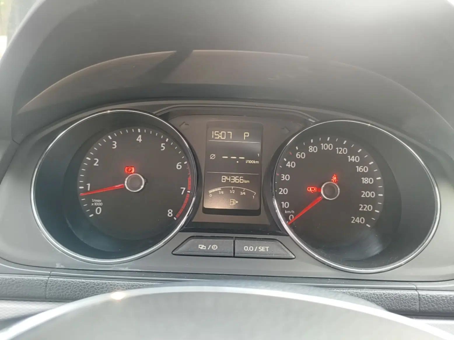 Volkswagen Gran Lavida 2015 230TSI DSG Comfort Edition — миниатюра 19