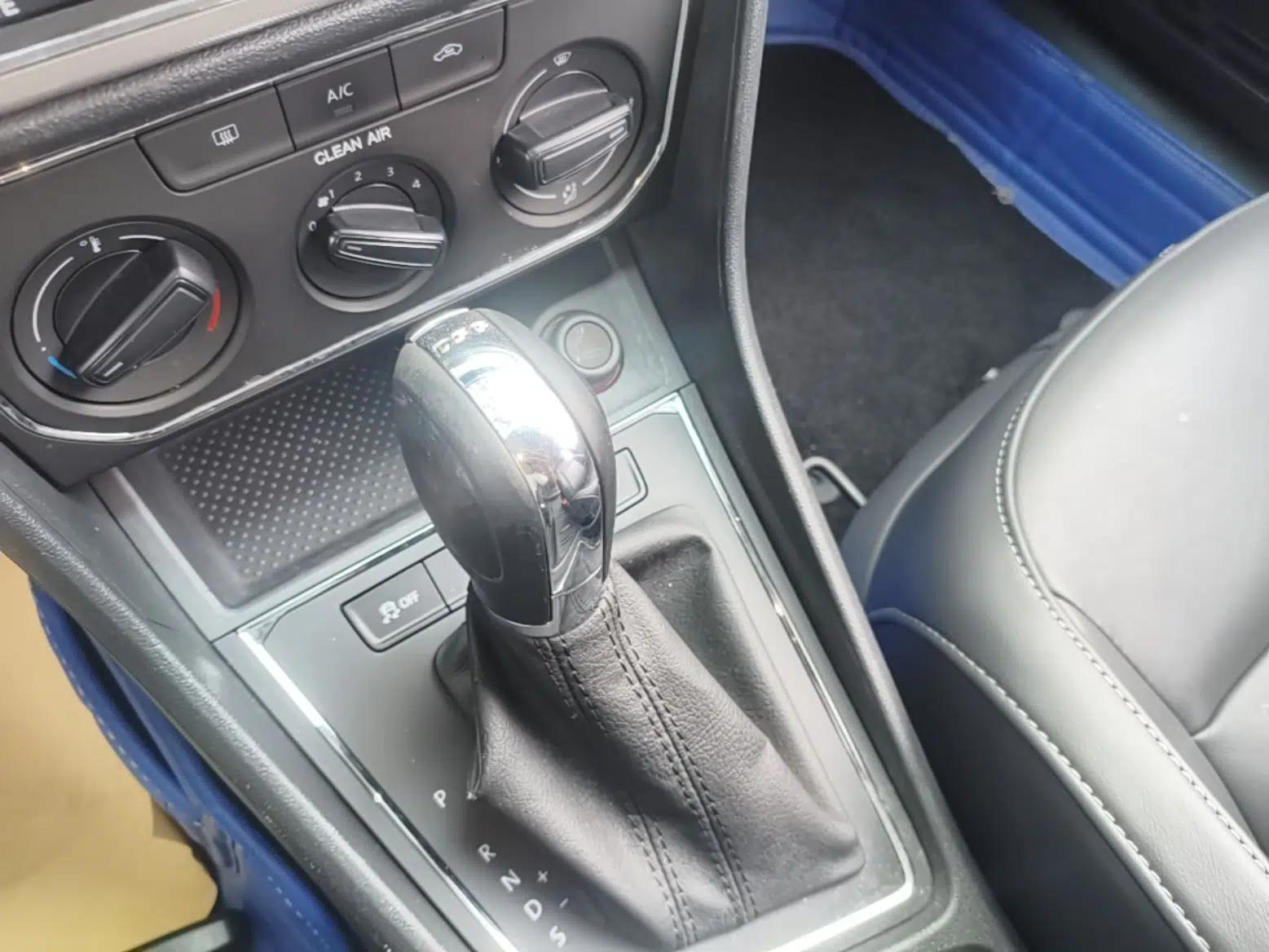 Volkswagen Gran Lavida 2015 230TSI DSG Comfort Edition — миниатюра 21
