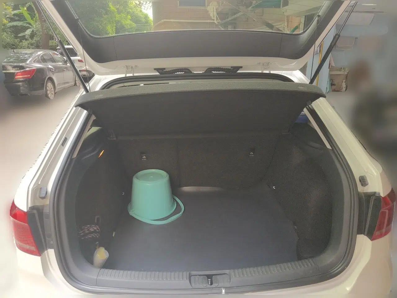 Volkswagen Gran Lavida 2015 1.6L Automatic Comfort Edition — миниатюра 16