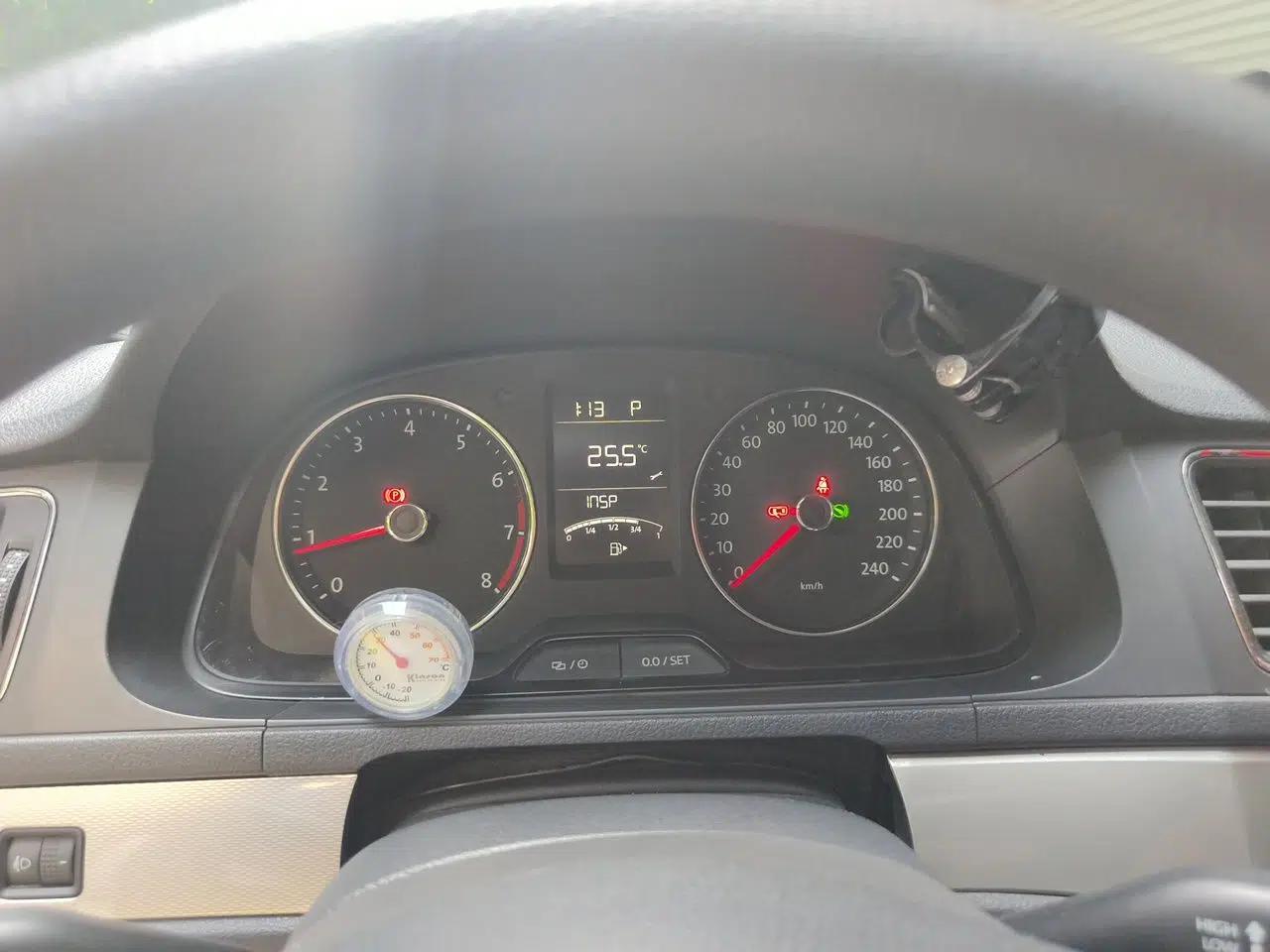 Volkswagen Gran Lavida 2015 1.6L Automatic Comfort Edition — миниатюра 8