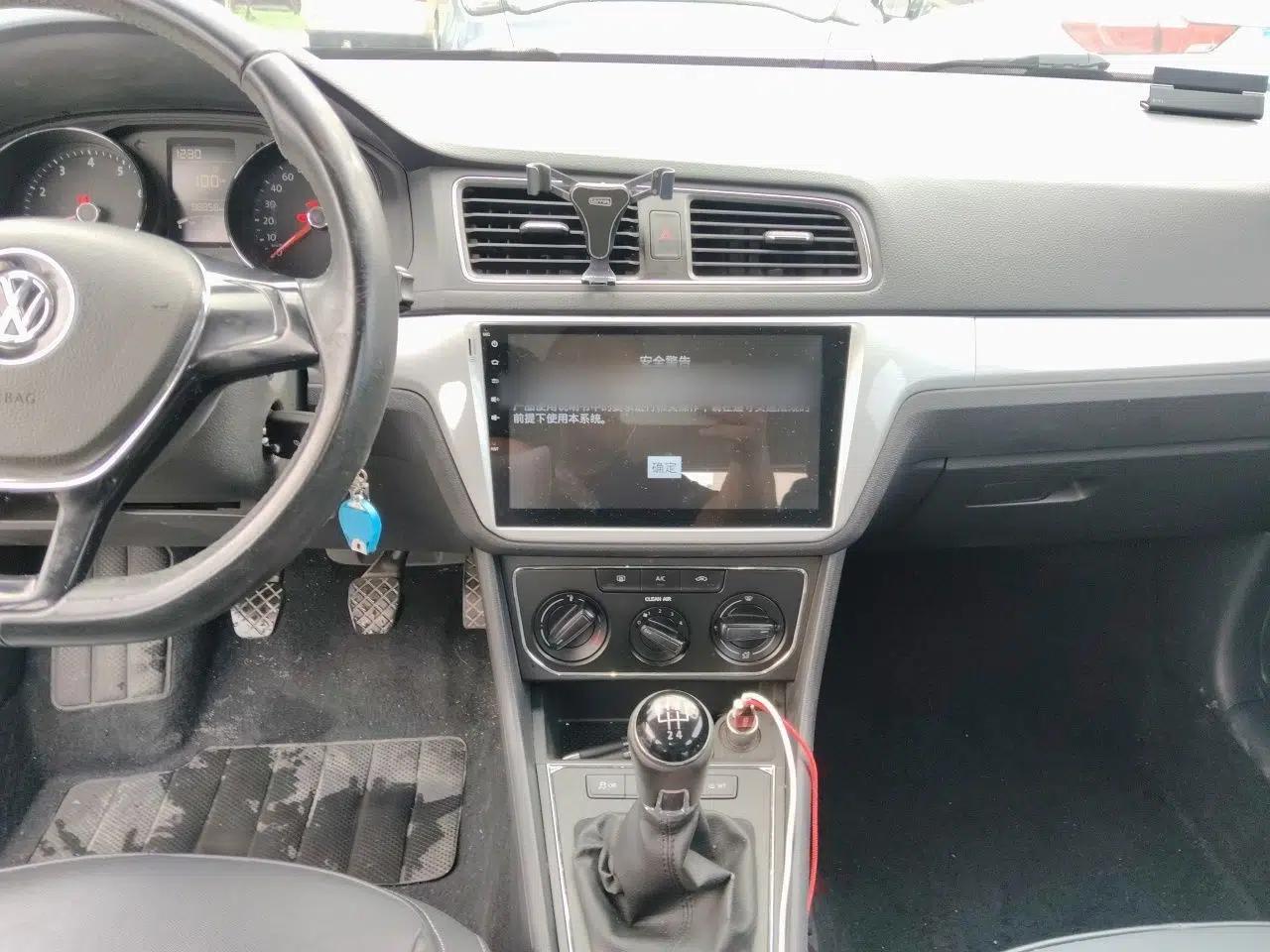 Volkswagen Gran Lavida 2015 1.6L Manual Comfort Edition — миниатюра 13