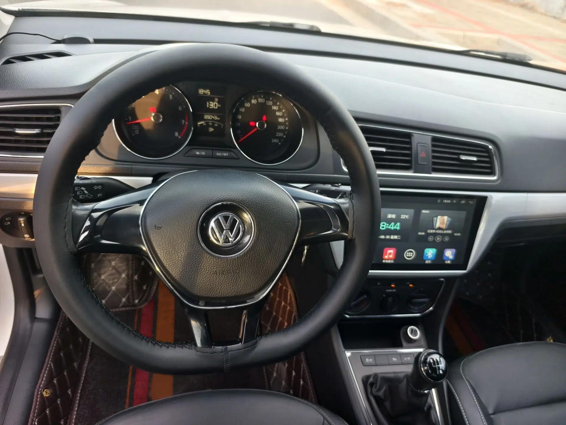 Volkswagen Gran Lavida 2015 1.6L Manual Comfort Edition — миниатюра 20
