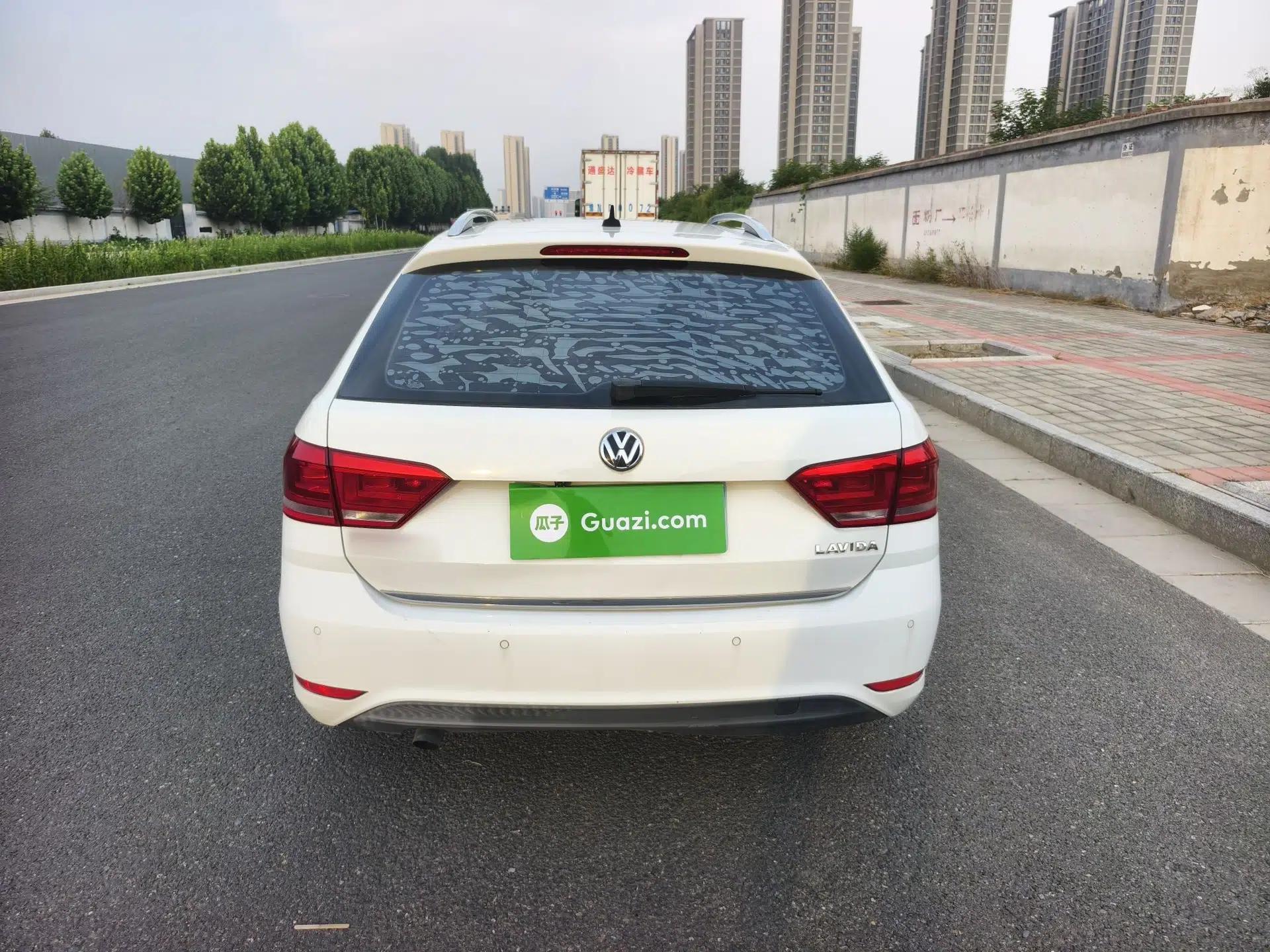 Volkswagen Gran Lavida 2015 1.6L Manual Comfort Edition — миниатюра 8