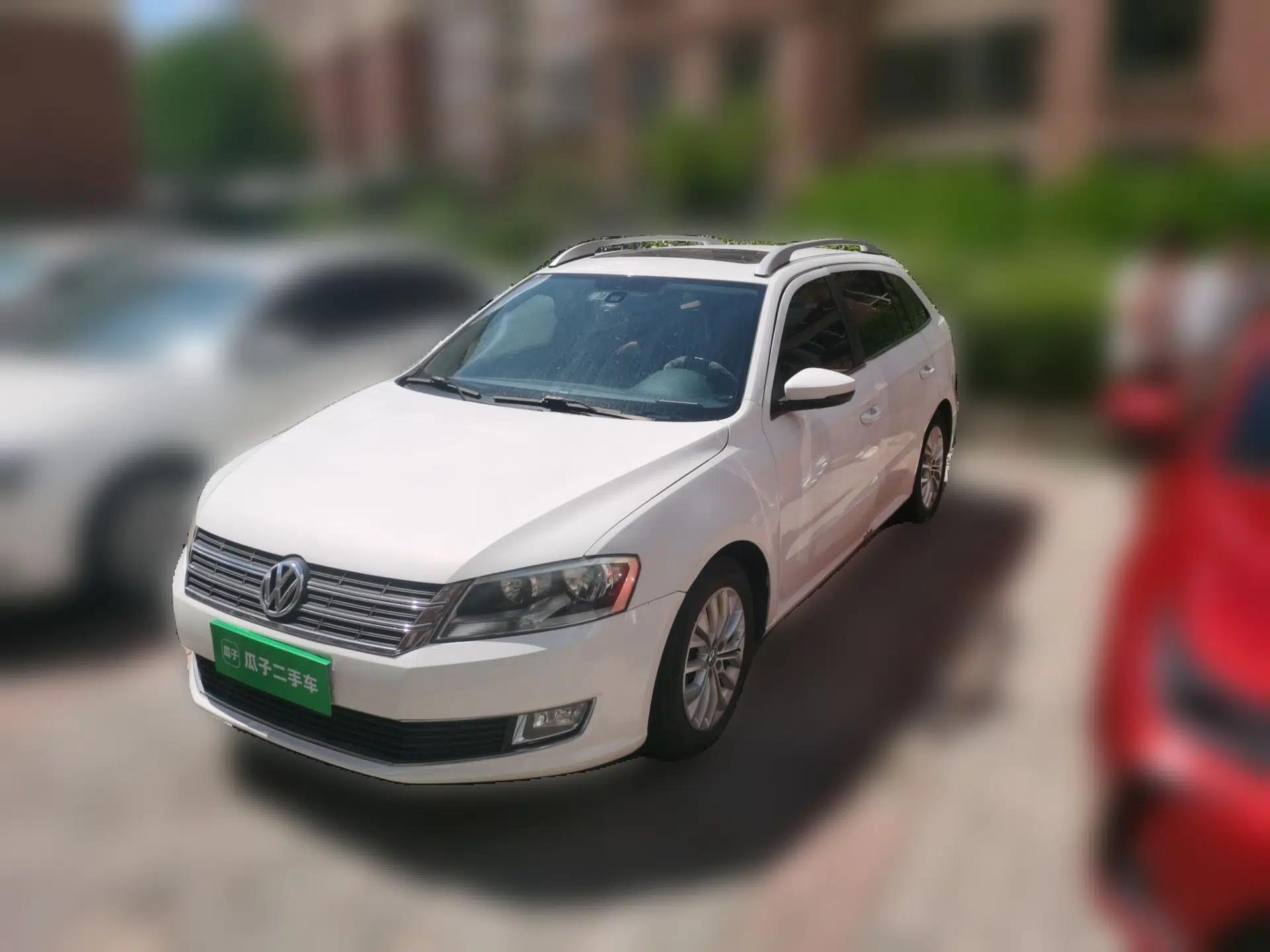 Volkswagen Gran Lavida 2014 1.6L Automatic Sport Edition — миниатюра 1