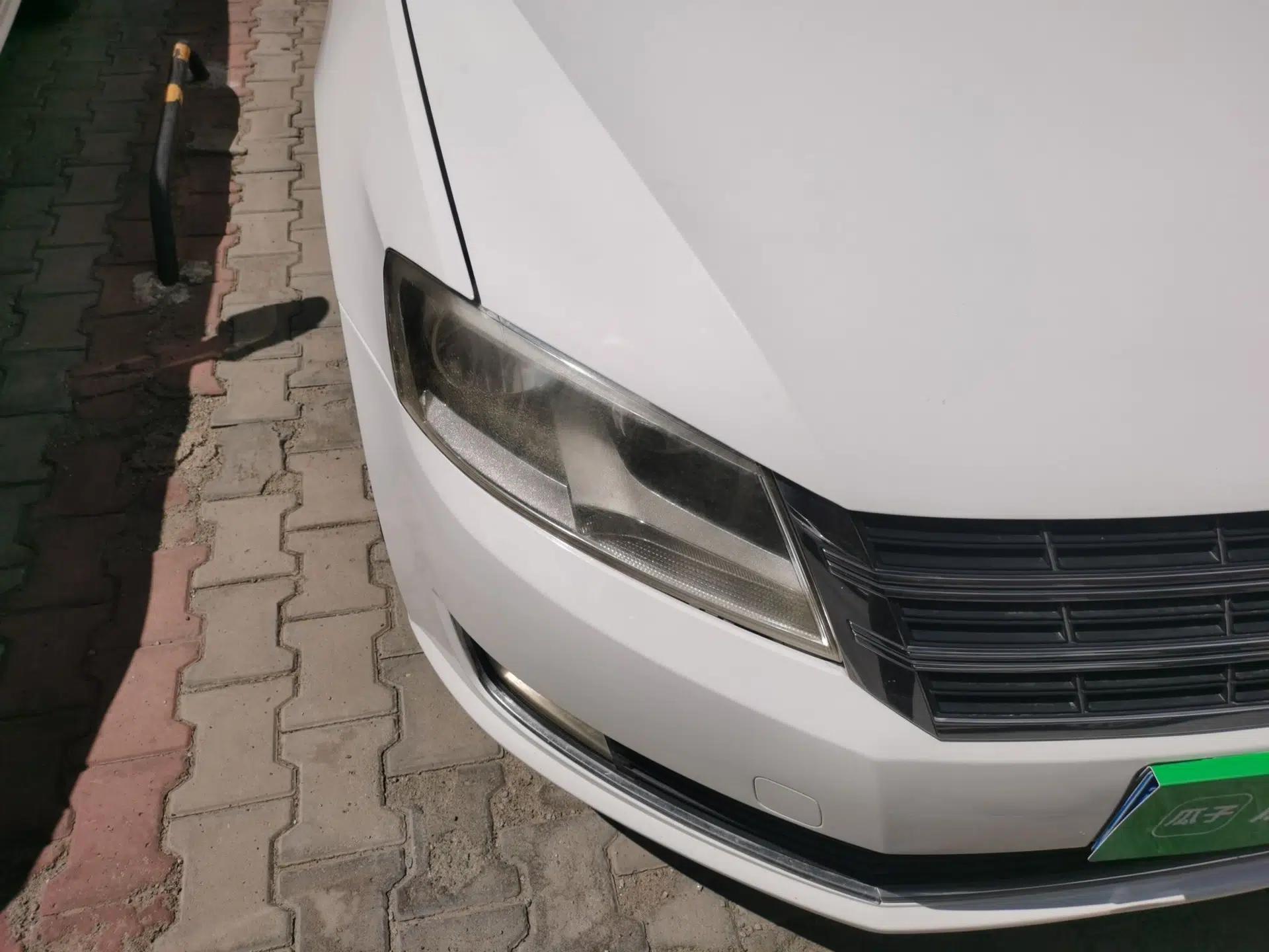 Volkswagen Gran Lavida 2014 1.6L Automatic Sport Edition — миниатюра 7