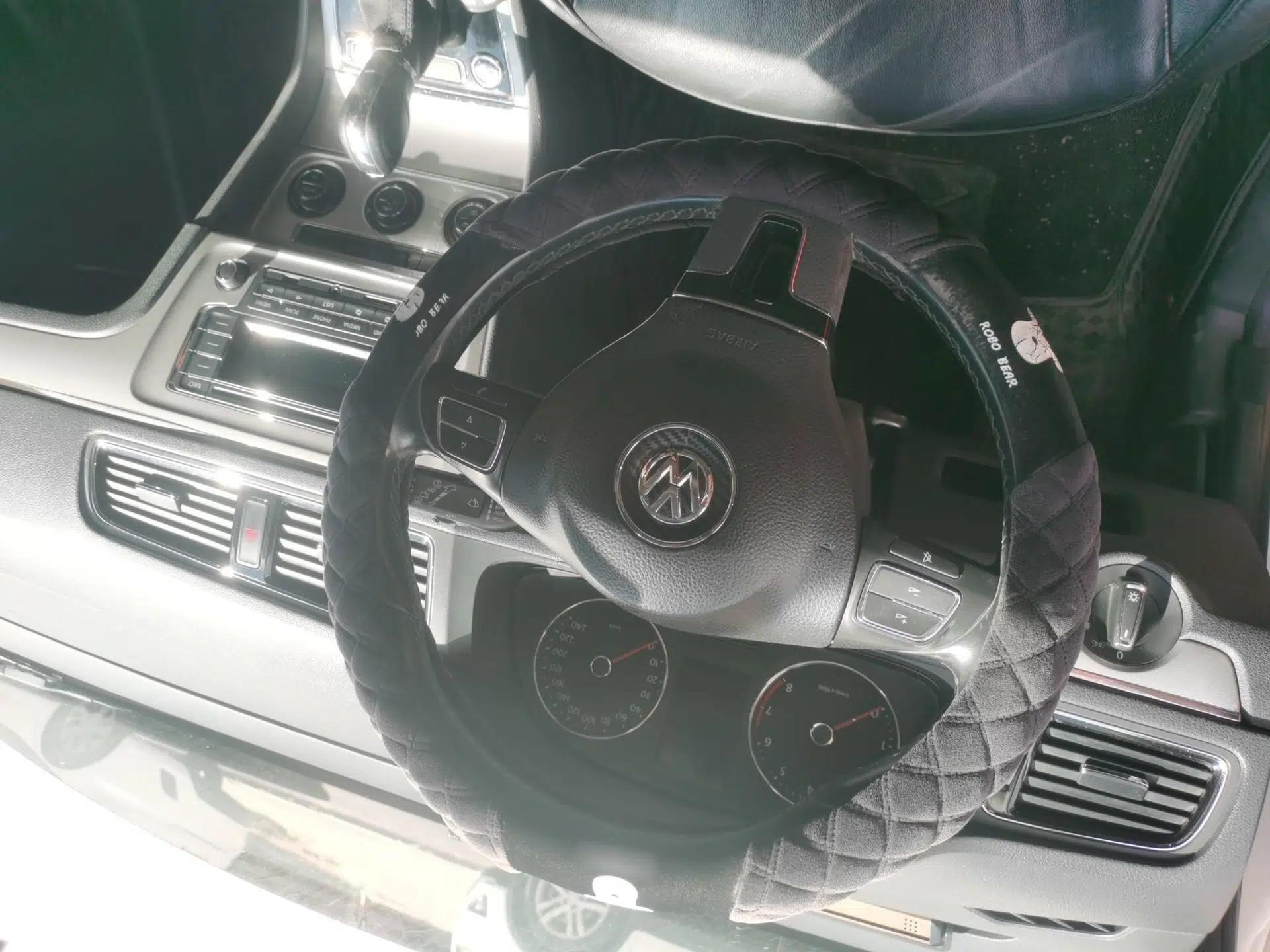 Volkswagen Gran Lavida 2014 1.6L Automatic Sport Edition — миниатюра 10