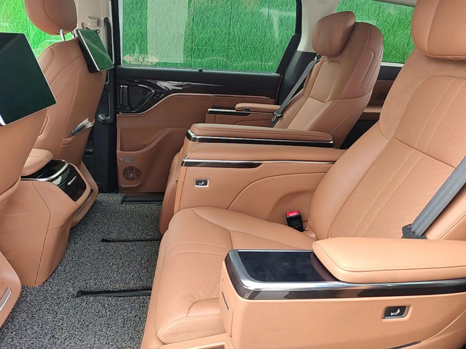 SAIC MAXUS Dajia 9 2024 Super Hybrid Ultra-Long Range Mountain Edition 7-Seater — миниатюра 25