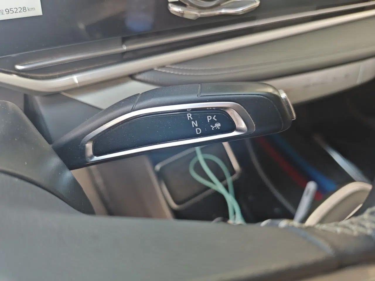 SAIC MAXUS G90 2022 2.0T Galaxy Seven-Seater Version — миниатюра 14