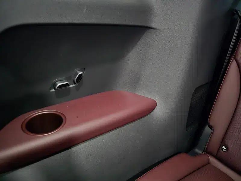 Hongqi HQ9 2022 Intelligent Flagship Edition — миниатюра 8