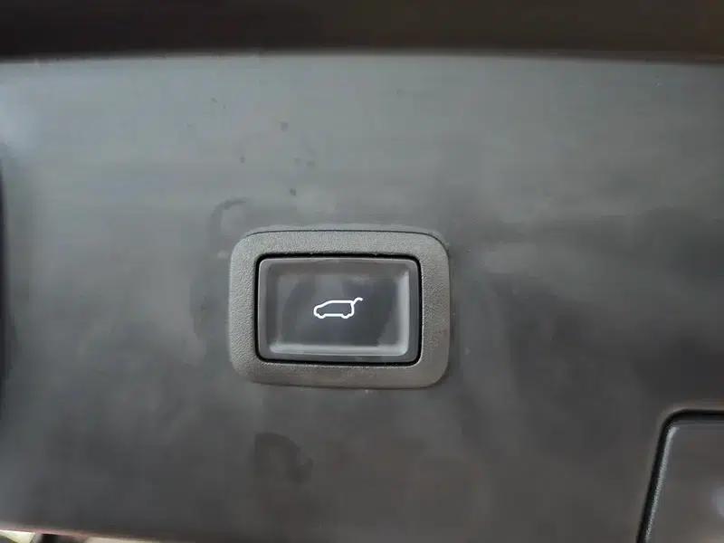Hongqi HQ9 2022 Intelligent Flagship Edition — миниатюра 9