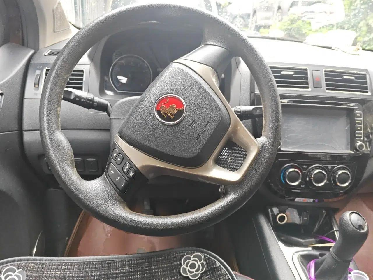 FORTHING Joyear X5 2013 1.6L Manual Luxury Model China IV Standard — миниатюра 10