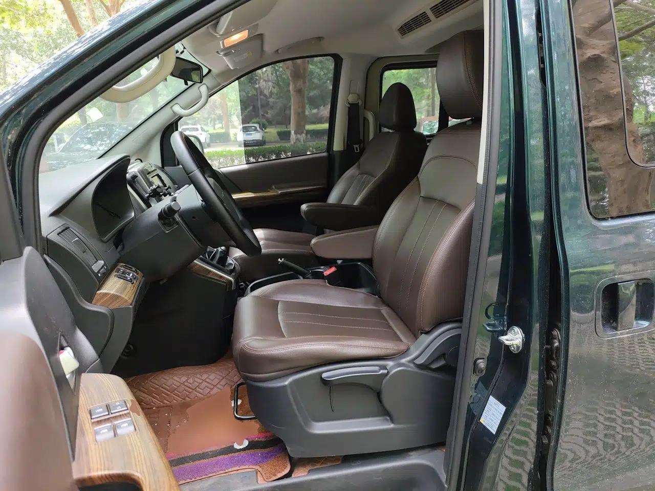 FORTHING Lingzhi PLUS 2021 Travel Edition 2.0L Manual Luxury 7-Seater — миниатюра 15