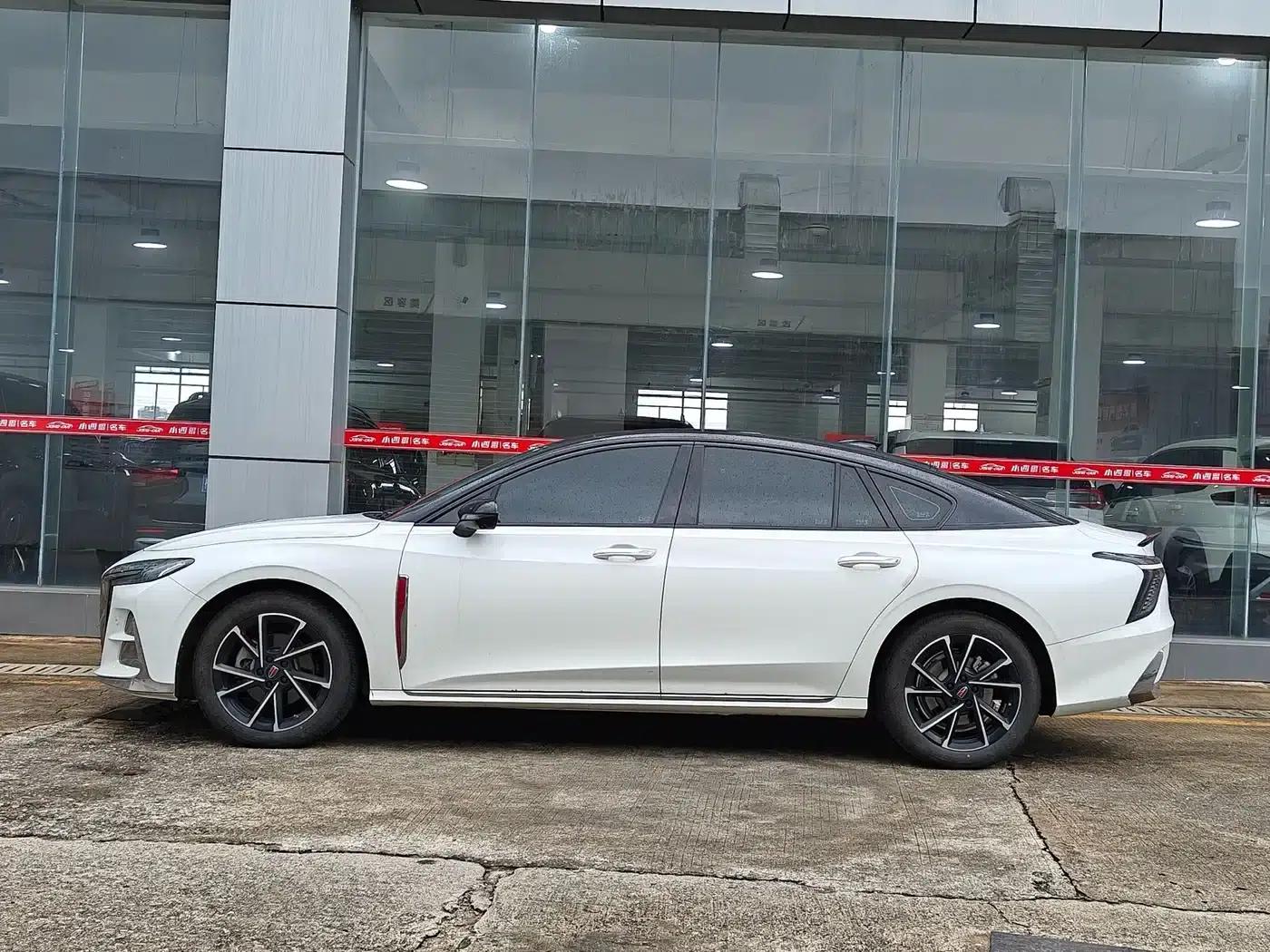 Hongqi H6 2024 2.0T Premium Edition — миниатюра 3