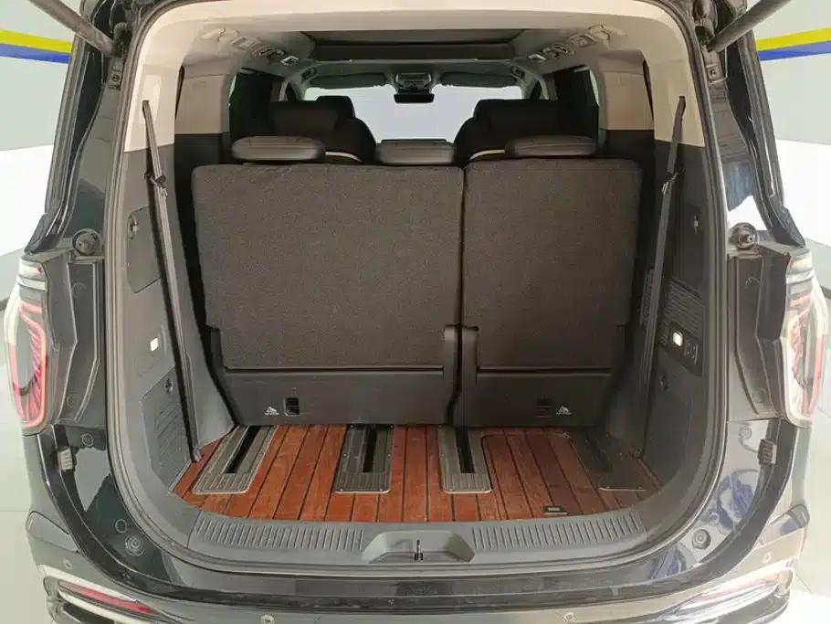 Hongqi HQ9 2023 2.0T Intelligent Flagship Edition — миниатюра 4