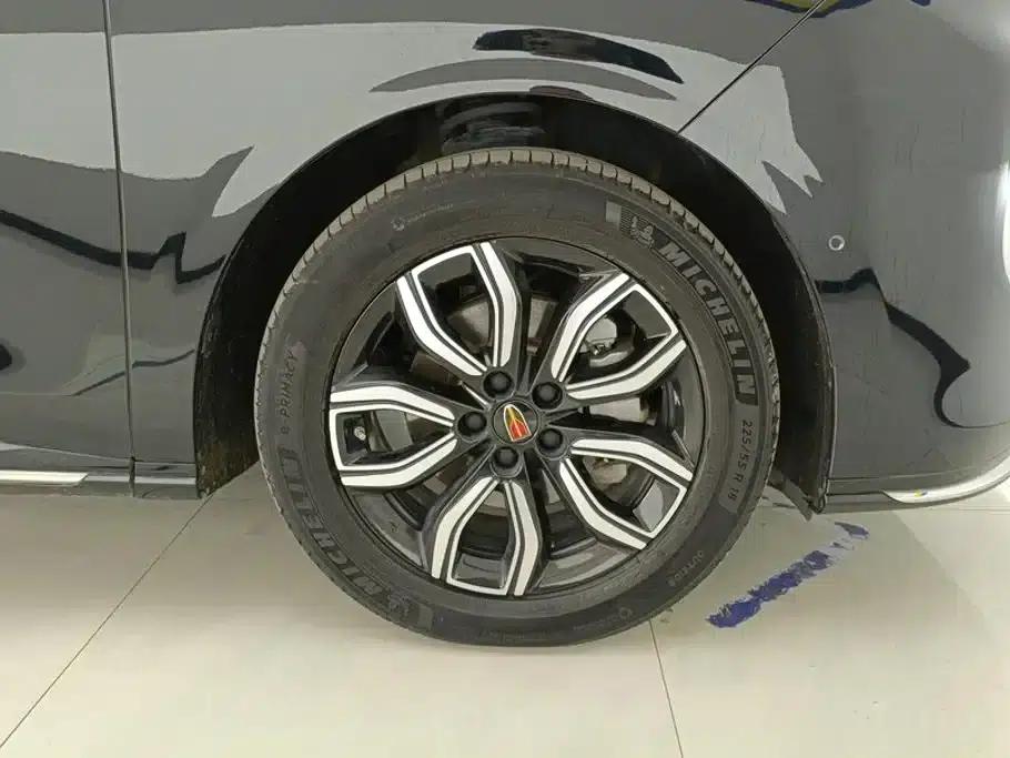 Hongqi HQ9 2023 2.0T Intelligent Flagship Edition — миниатюра 6
