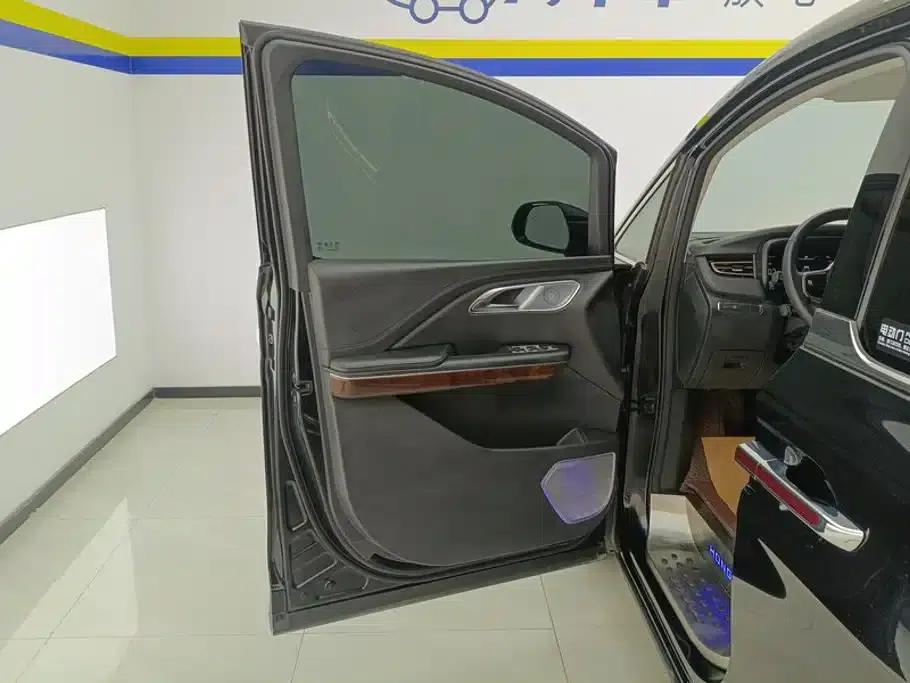 Hongqi HQ9 2023 2.0T Intelligent Flagship Edition — миниатюра 7