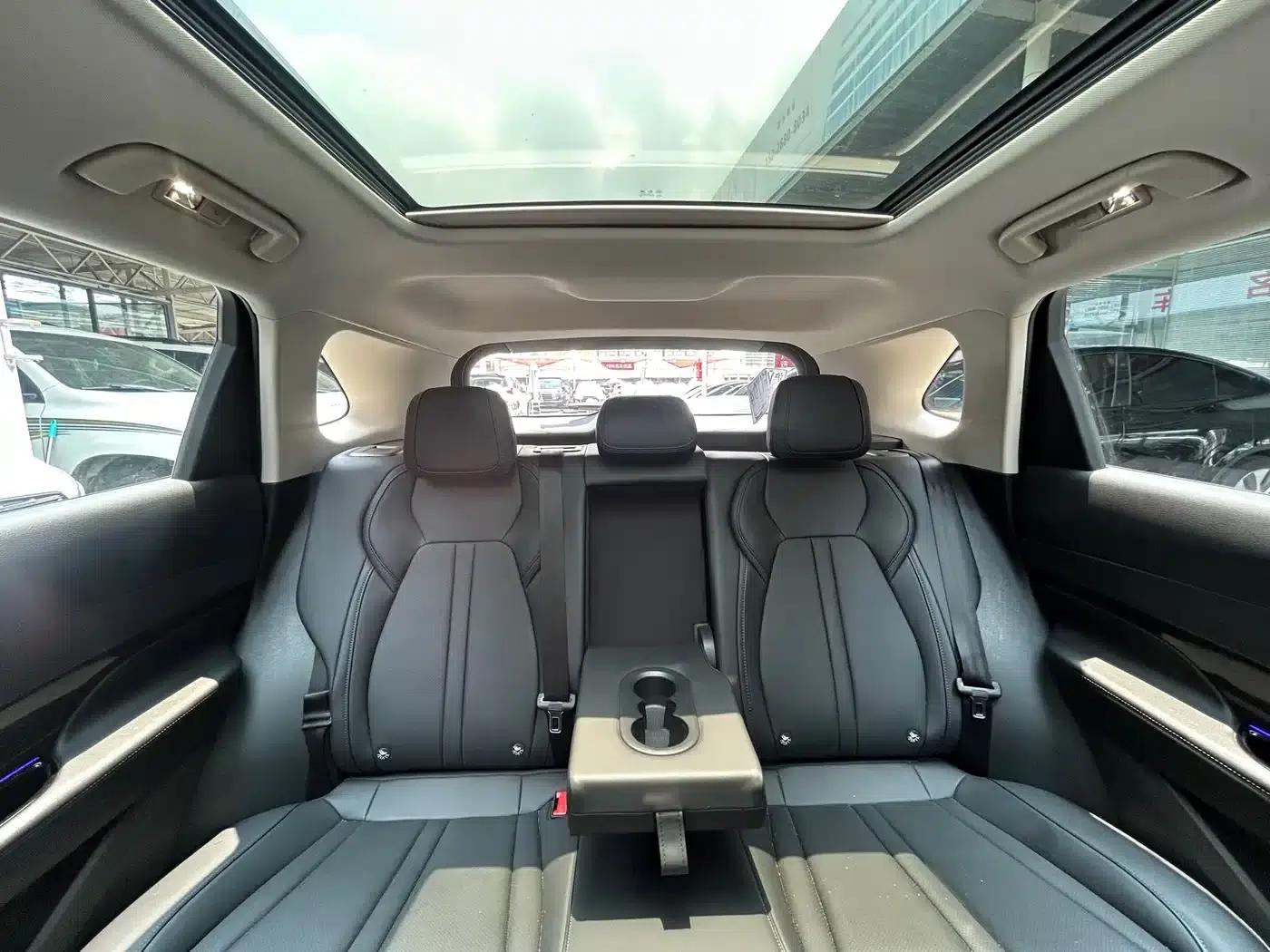 Hongqi HS3 PHEV 2025 Model, 117km/h, Powerful Edition — миниатюра 15
