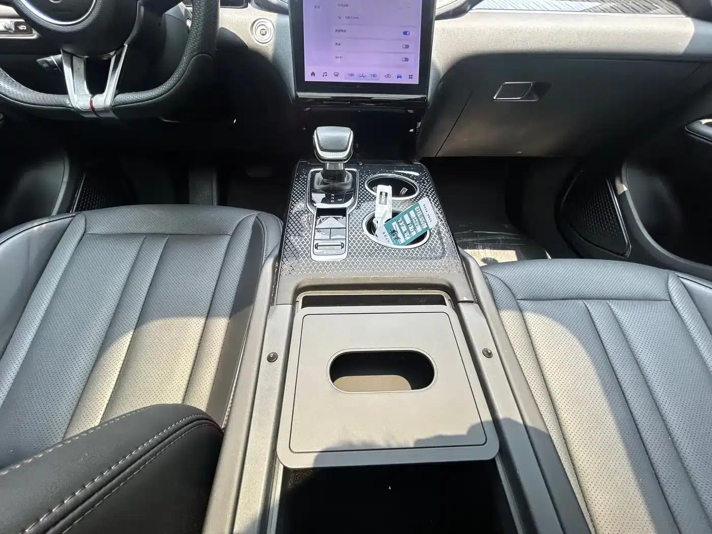 Hongqi HS3 PHEV 2025 Model, 117km/h, Powerful Edition — миниатюра 10