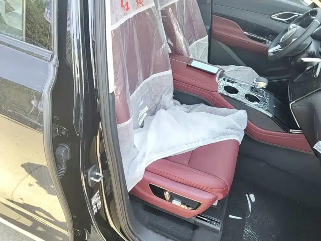 Hongqi HS3 PHEV 2025 Model 125km/h Jinwei 2 Millionth Unit Commemorative Edition — миниатюра 25