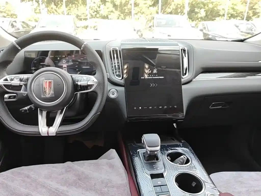 Hongqi HS3 PHEV 2025 Model 125km/h Jinwei 2 Millionth Unit Commemorative Edition — миниатюра 13