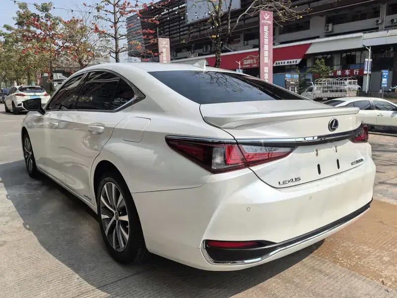Lexus ES 2020 300h Premium Edition (China V Emission Standard) — миниатюра 5
