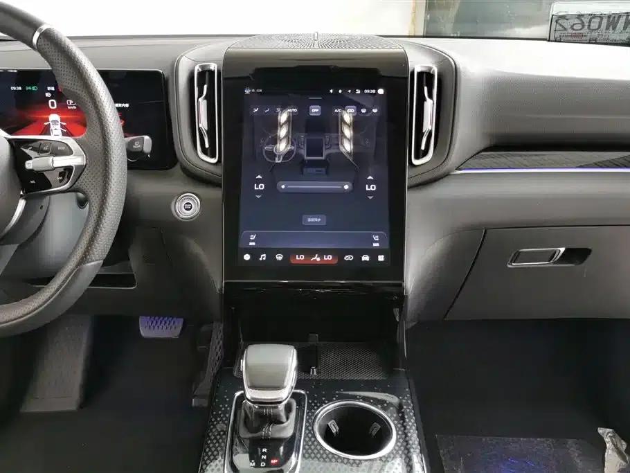 Hongqi HS3 2023 1.5T 2WD Goodness Edition — миниатюра 13