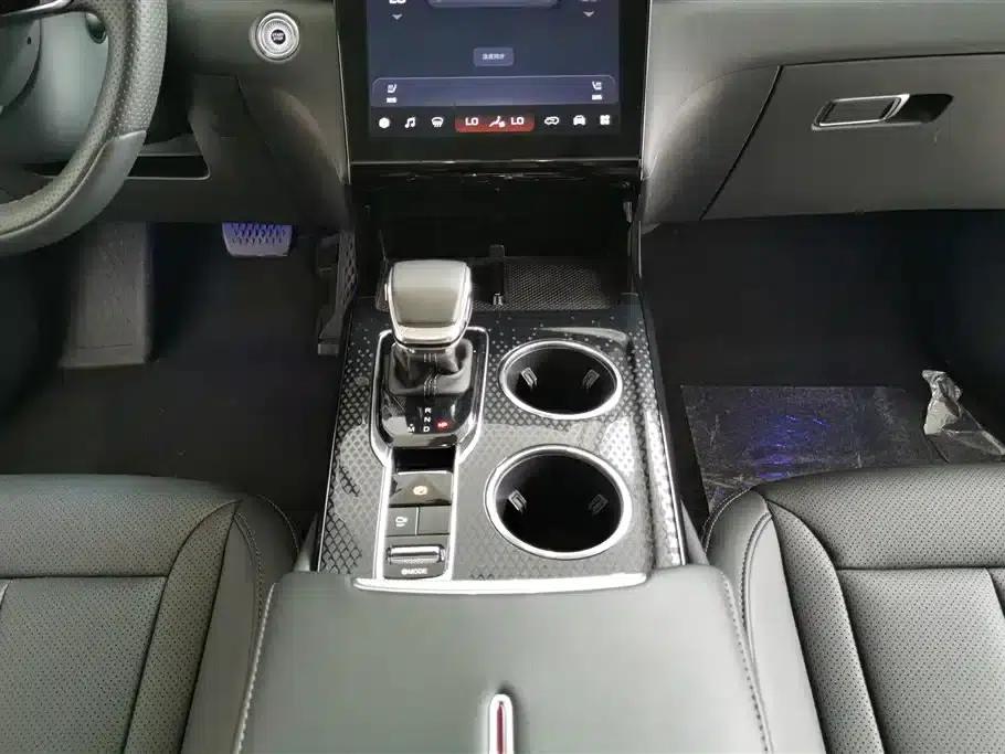 Hongqi HS3 2023 1.5T 2WD Goodness Edition — миниатюра 16
