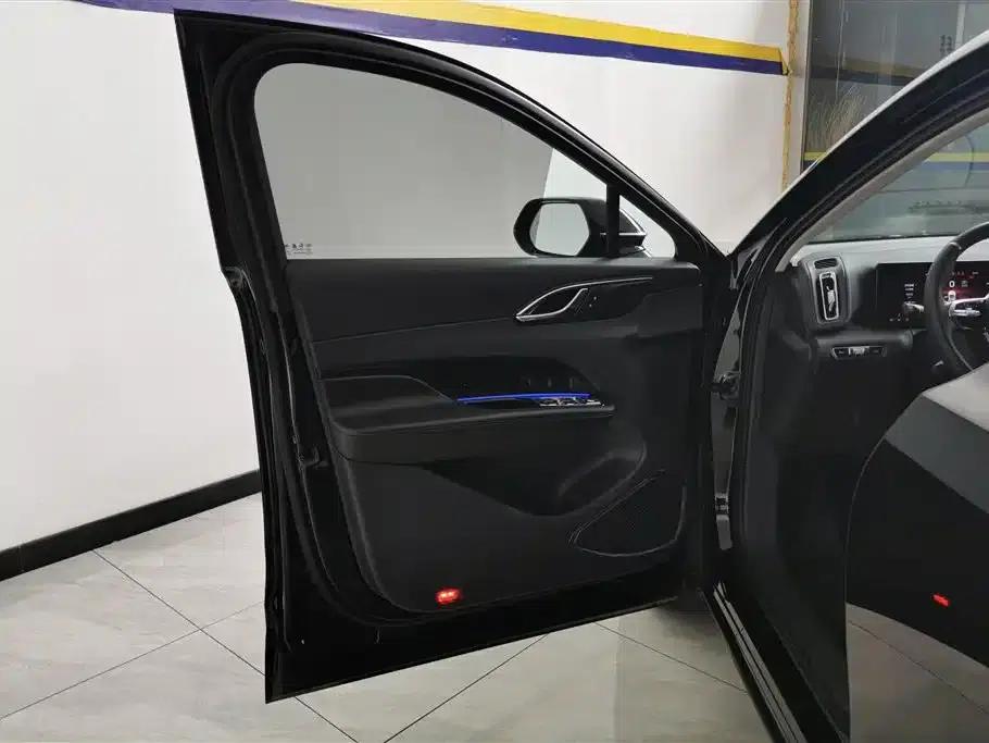 Hongqi HS3 2023 1.5T 2WD Goodness Edition — миниатюра 7