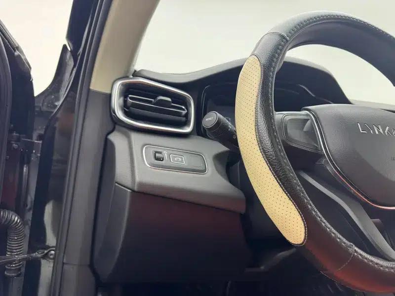 Lynk & Co 01 2019 2.0T 2WD Pure Edition (China VI Emission Standard) — миниатюра 18